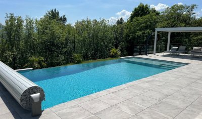 Conception d'une piscine à débordement à Corenc